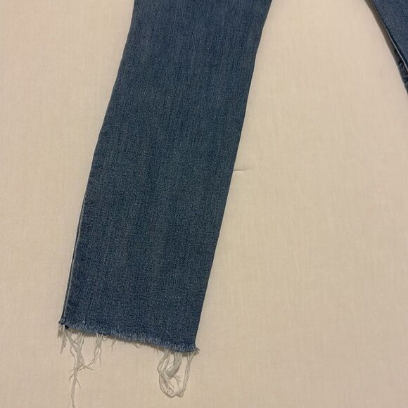 Gap 1969 27R Curvy True Skinny Jeans with small rips and distressed bottoms - Picture 9 of 10